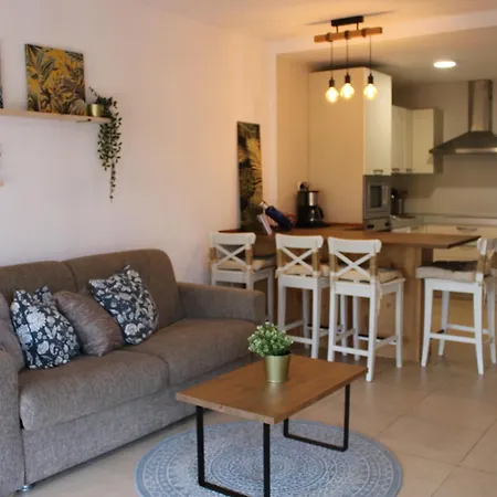 Beautiful With Pool In Mar Apartment