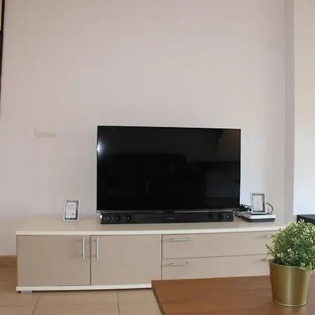 Beautiful With Pool In Mar Apartment